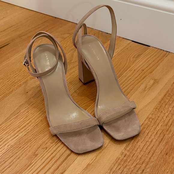 Ann Taylor size 8 Tan Block Heel Sandals - Picture 1 of 4